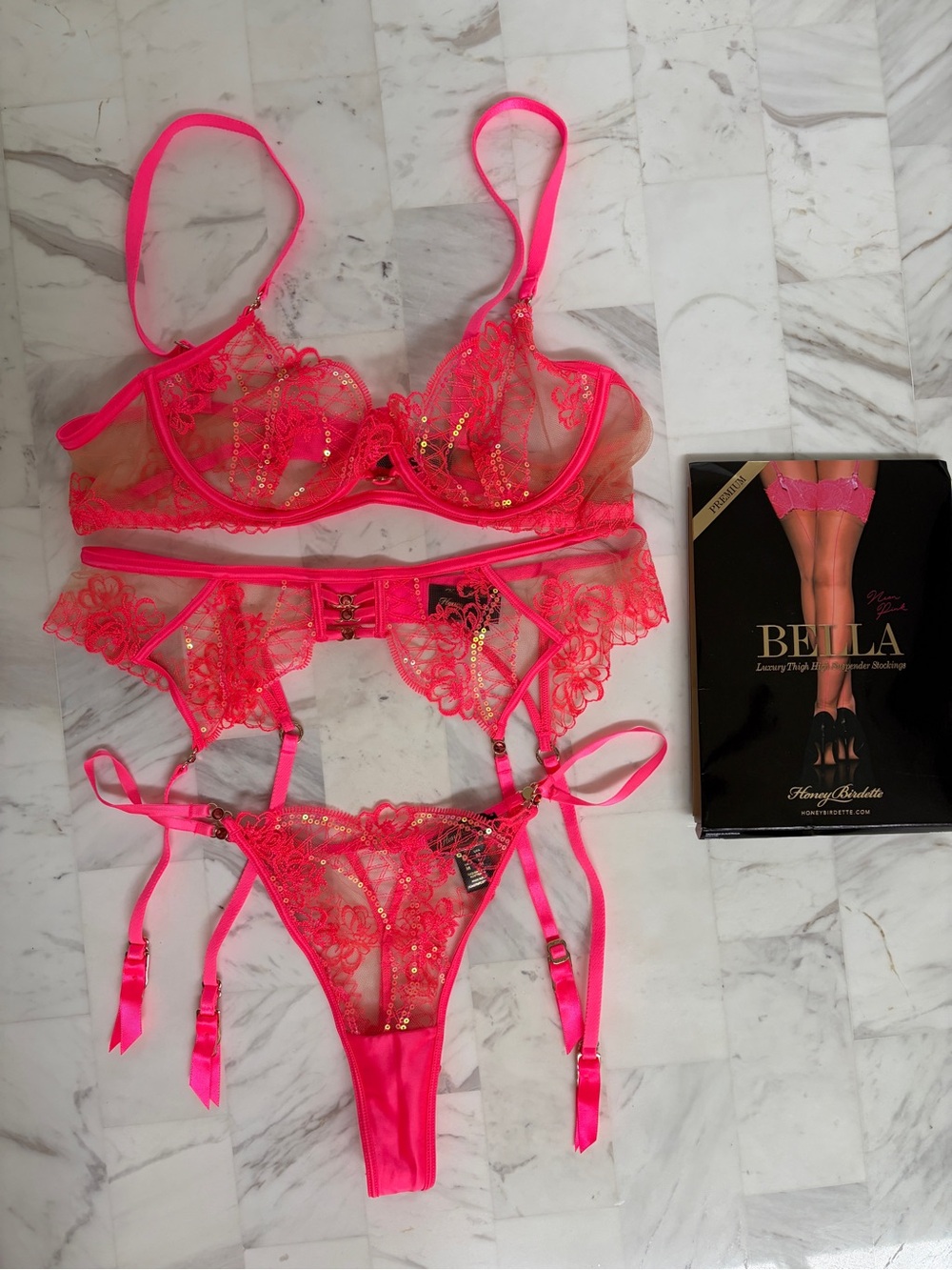 Honey Birdette Bella Neon Pink 4 Piece Set | 34C | Medium